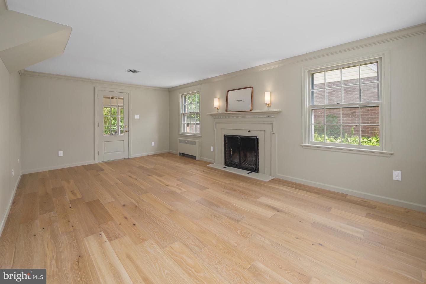 1020 Highland Ave Property Photo 8