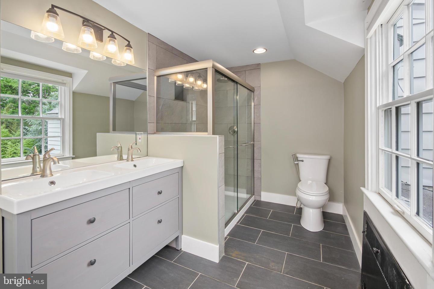 1020 Highland Ave Property Photo 25