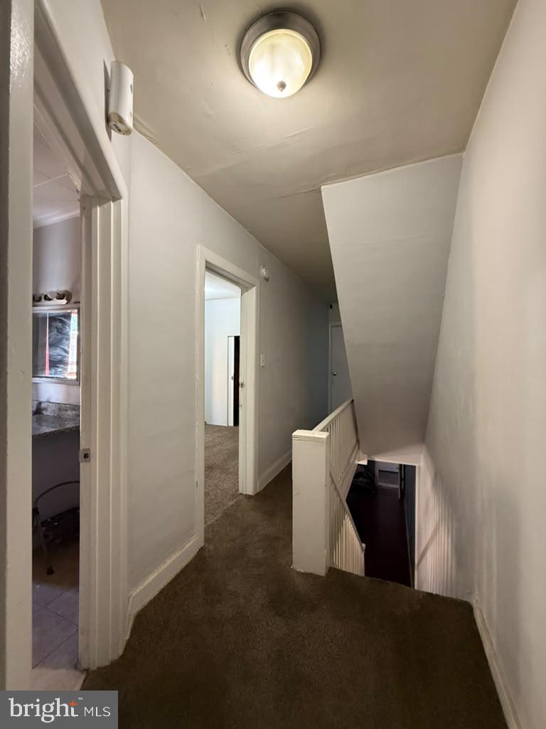 528 W Tilghman St Property Photo 5