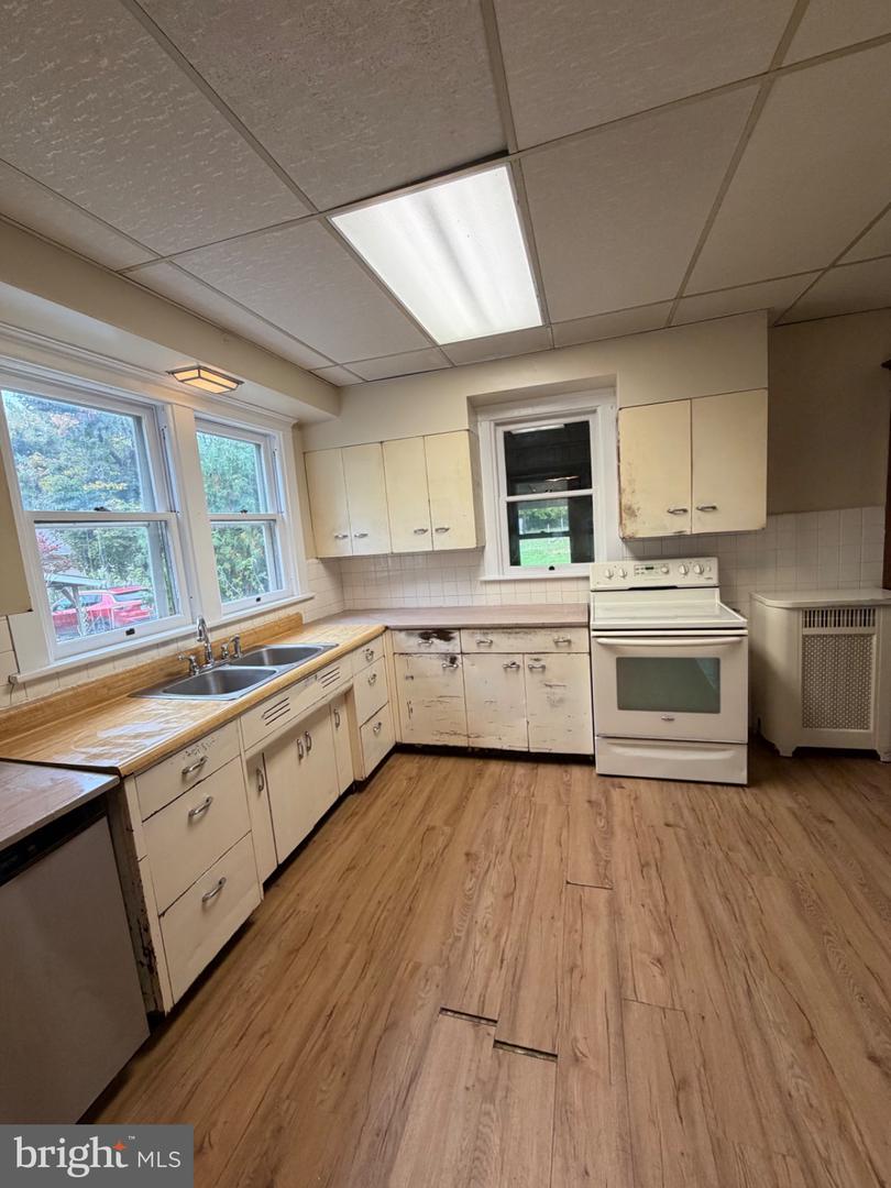5744 Route 873 Property Photo 5