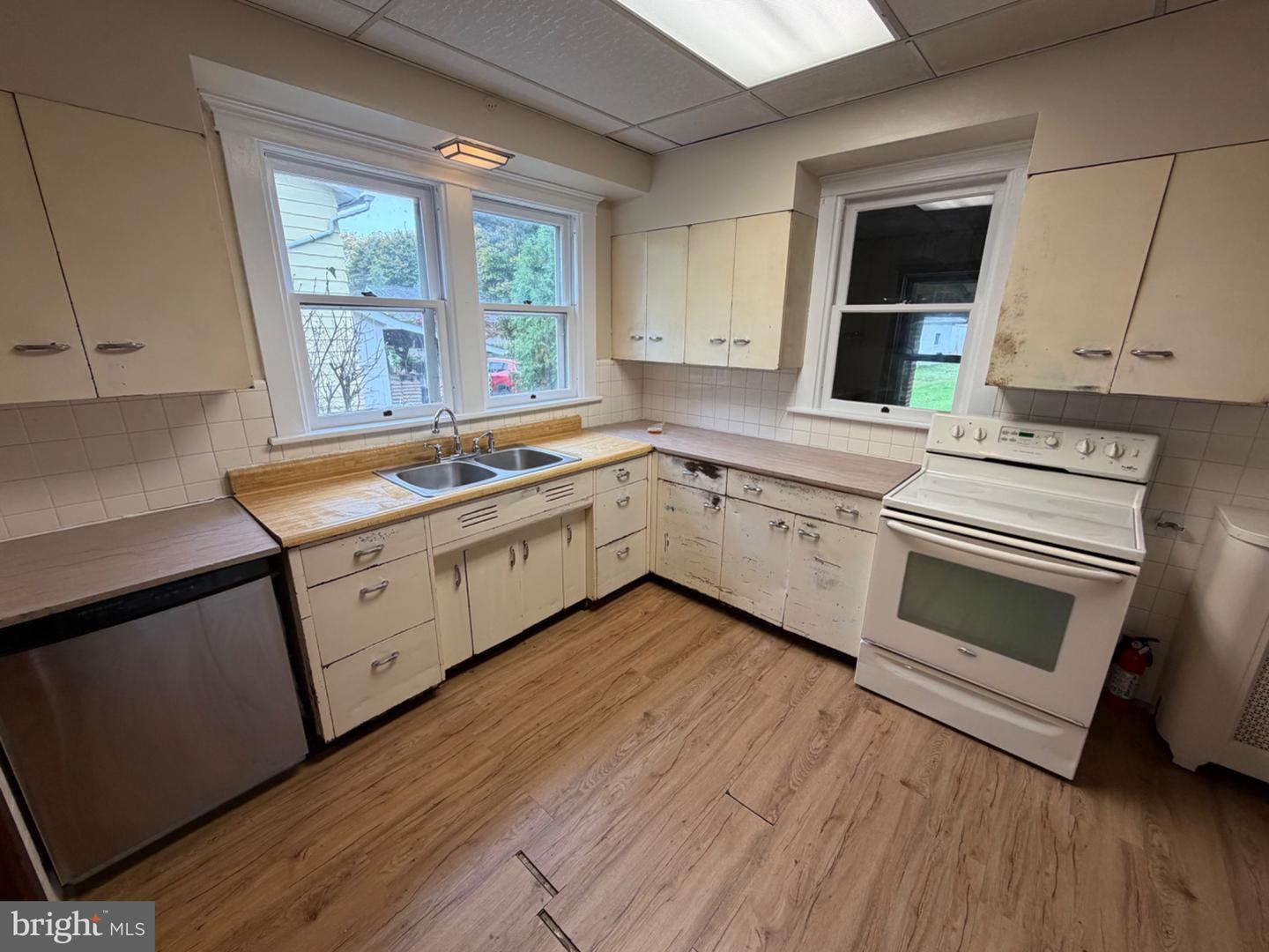 5744 Route 873 Property Photo 6
