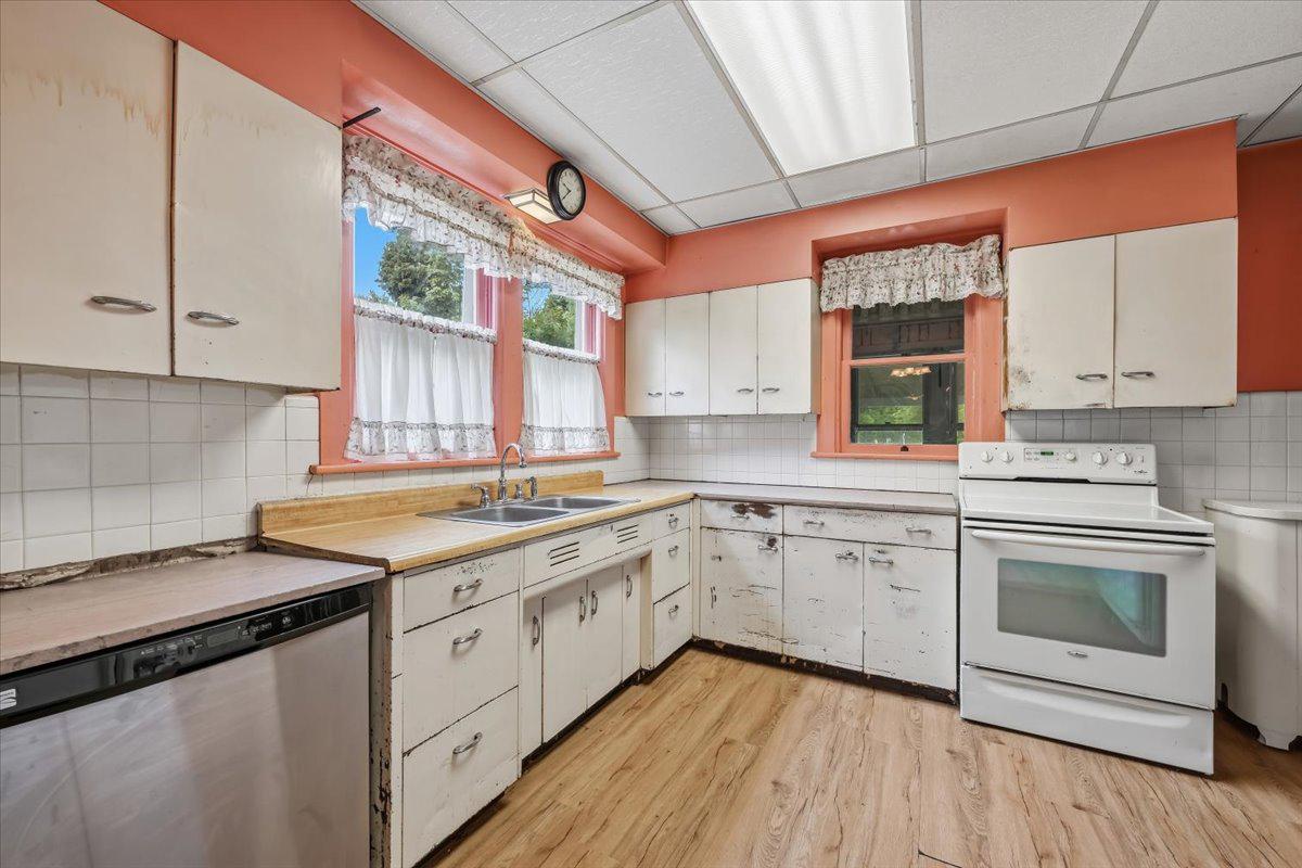5744 Route 873 Property Photo 10