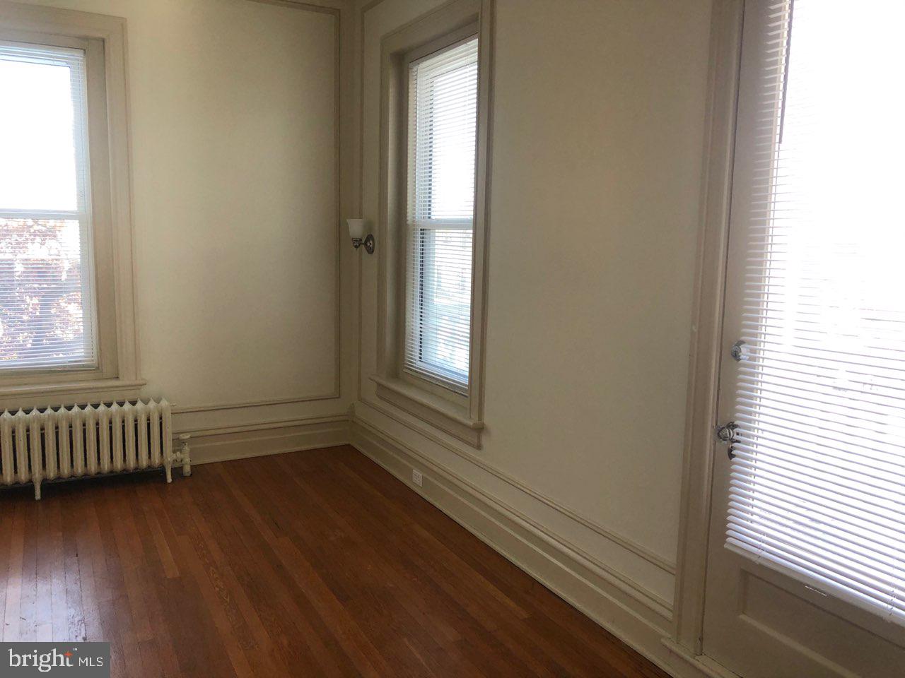44 N 15th St #2a Property Photo 7