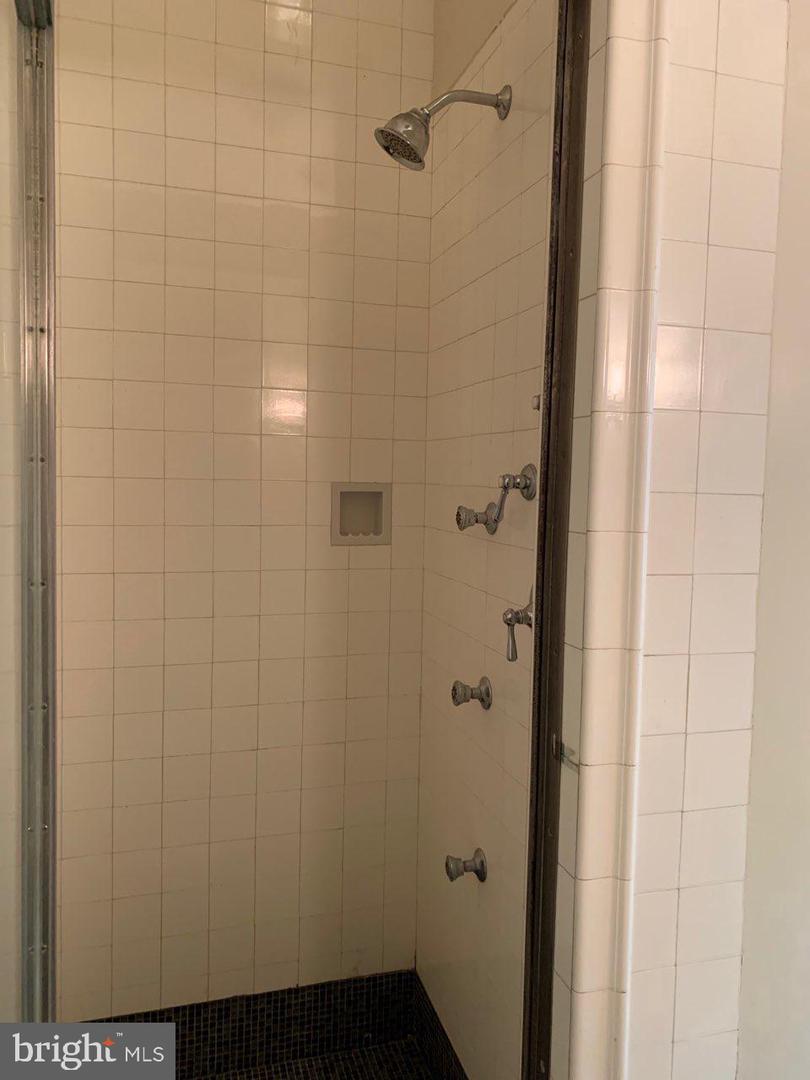 44 N 15th St #2a Property Photo 14