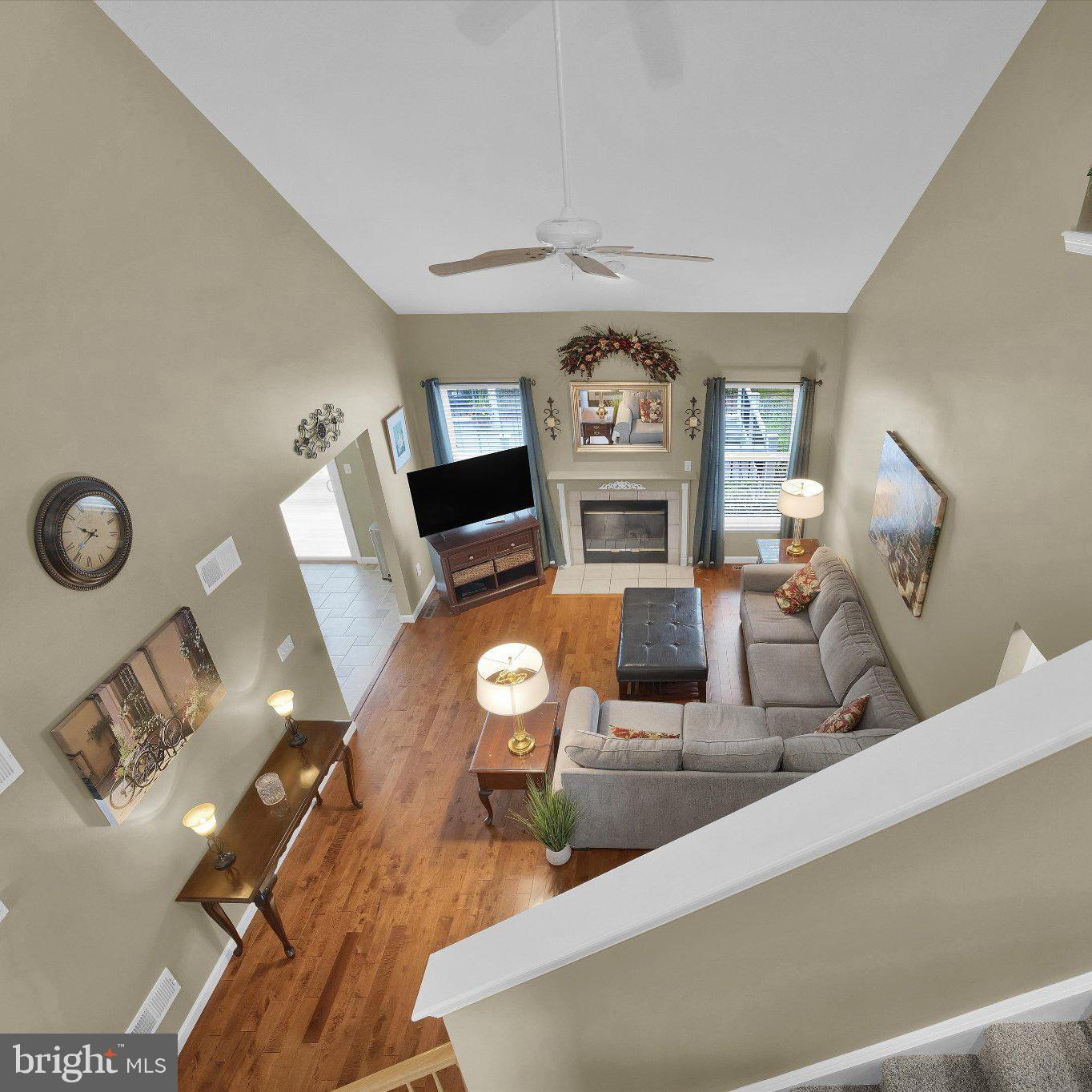 2184 Greenmeadow Dr Property Photo 6