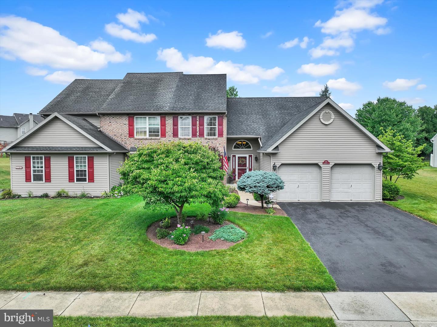 2184 Greenmeadow Dr Property Photo 45