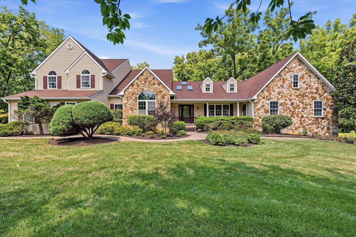 6470 Fawn Ln Property Photo 1