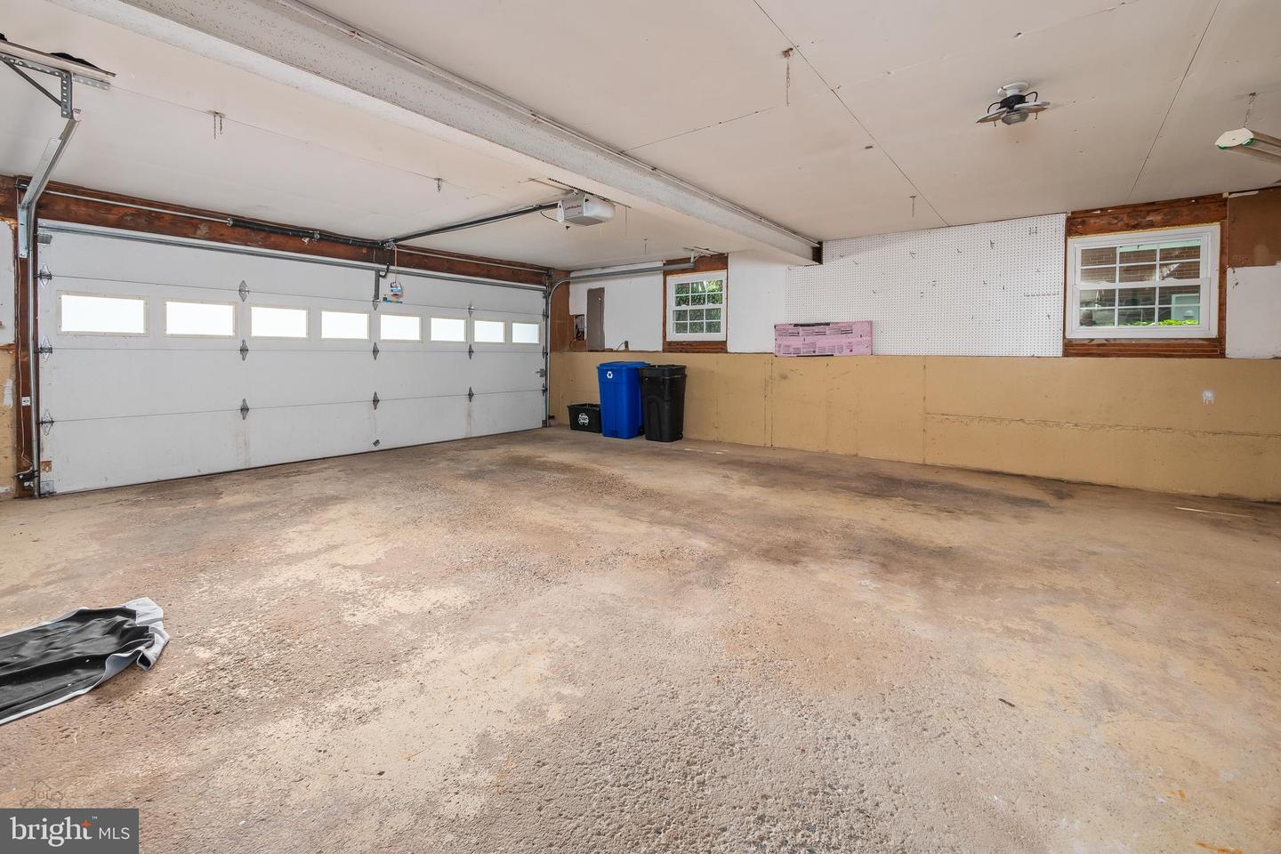 707 W State St Property Photo 16