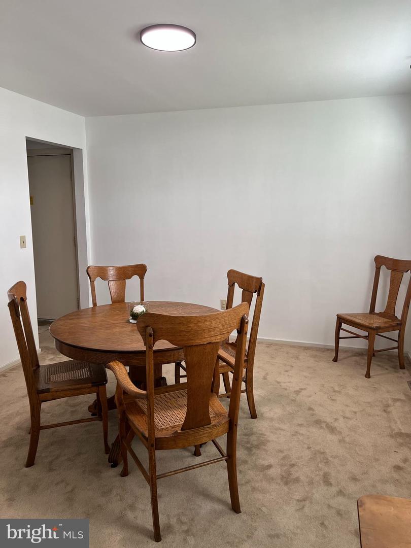 4258 Iroquois St Property Photo 7