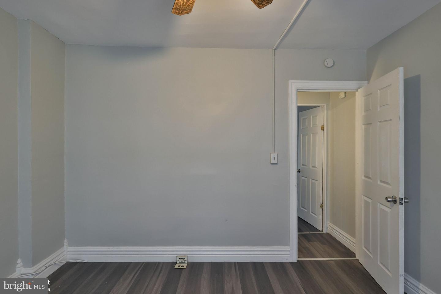 230 N Nagle St Property Photo 38