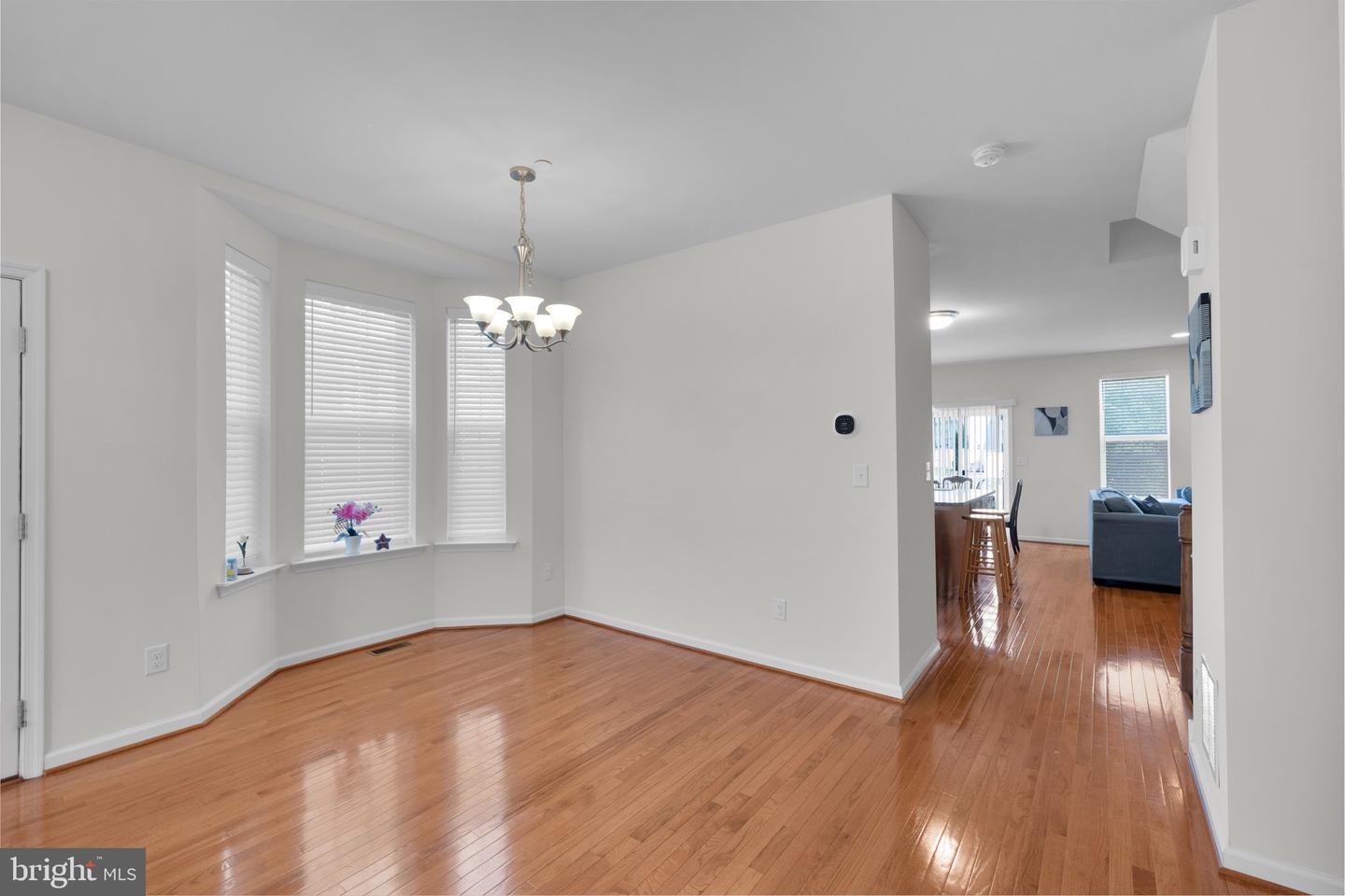 4606 Woodbrush Way Property Photo 6