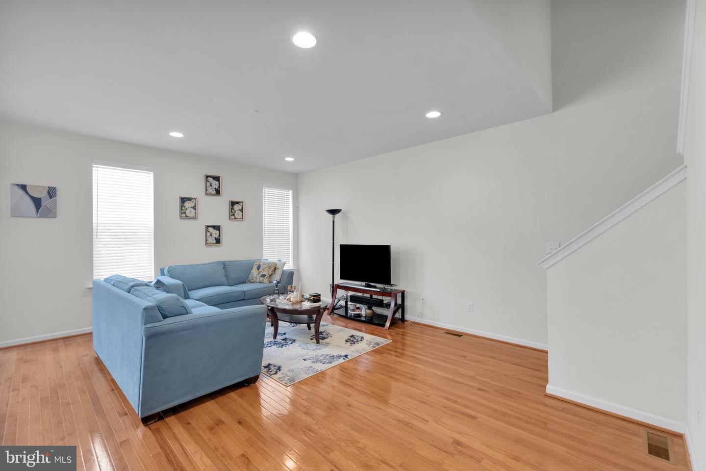 4606 Woodbrush Way Property Photo 10