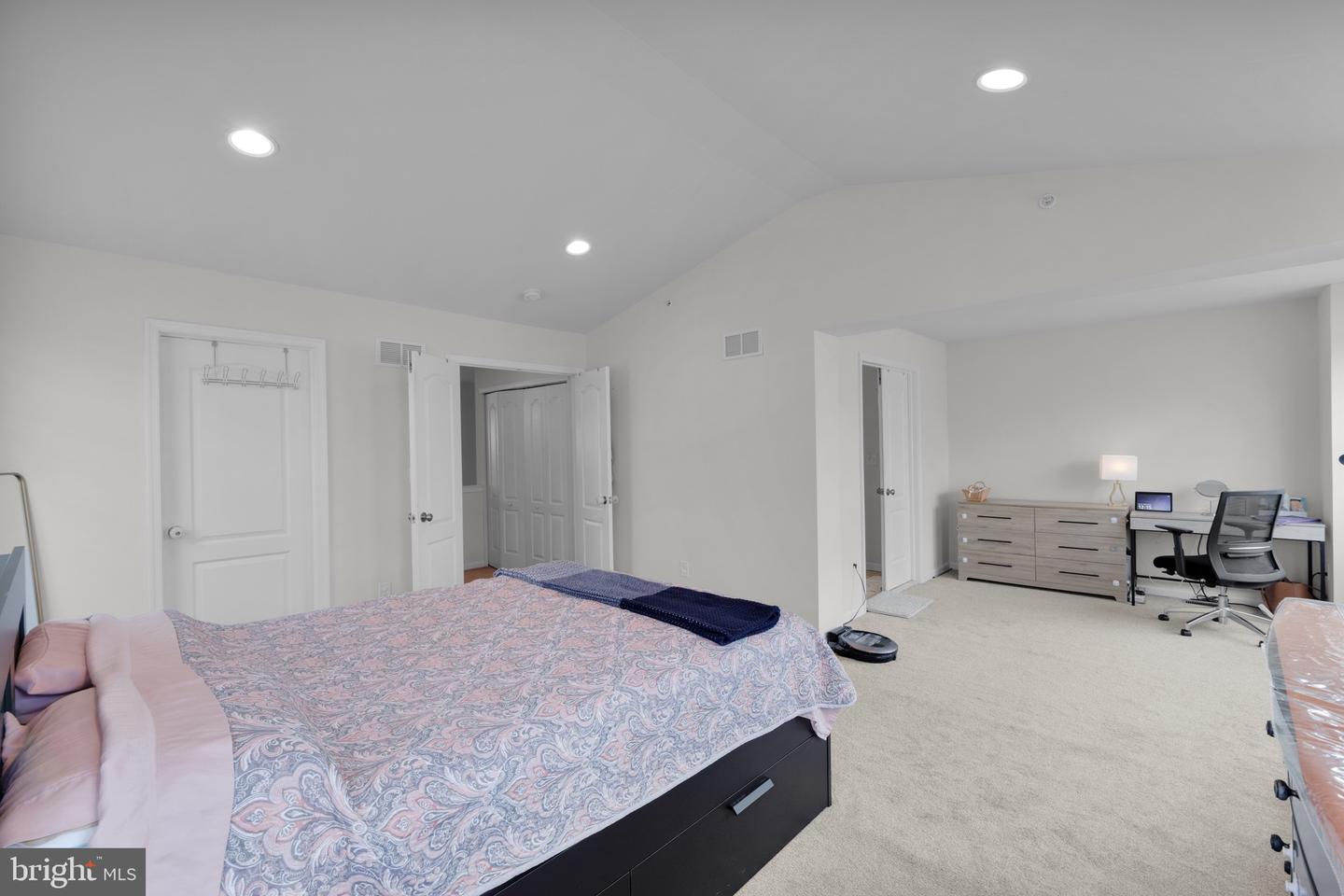 4606 Woodbrush Way Property Photo 14