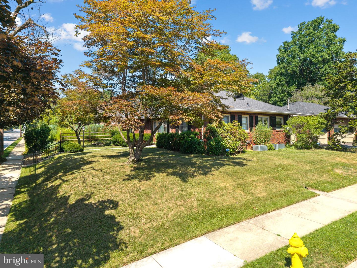 2705 W Chew St Property Photo 5