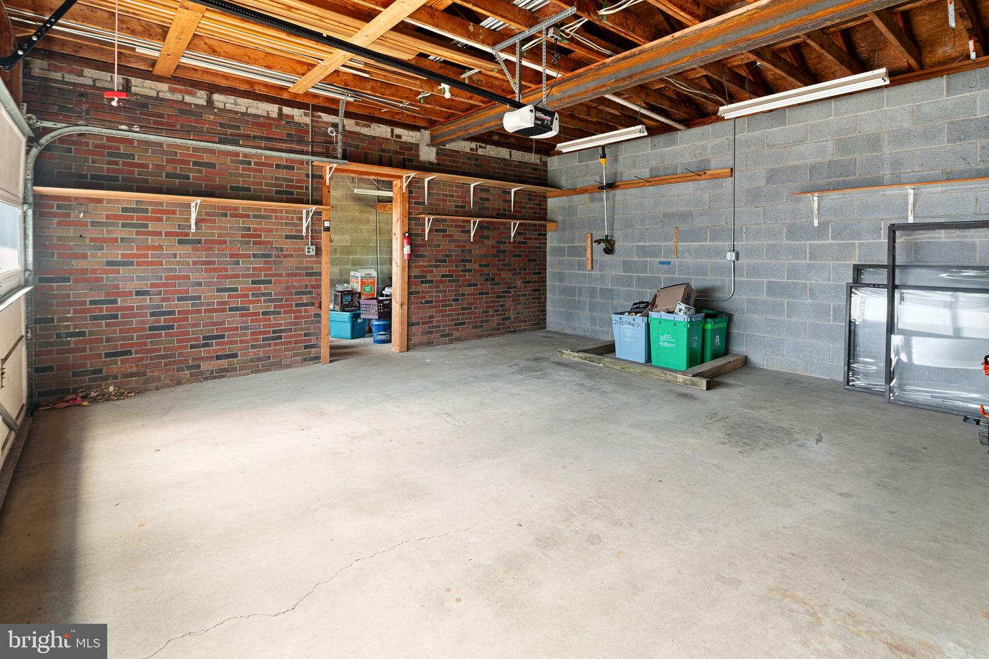 2705 W Chew St Property Photo 40