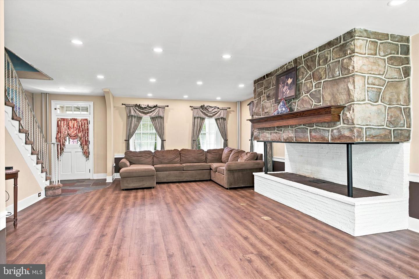 7701 Chestnut St Property Photo 16