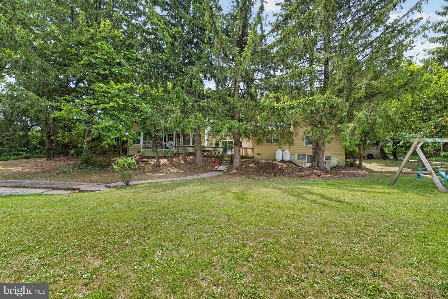 3940 Schneck Rd Property Photo 1