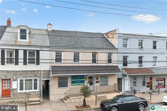 449 W Linden St Property Photo 6