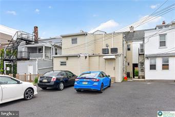 449 W Linden St Property Photo 18