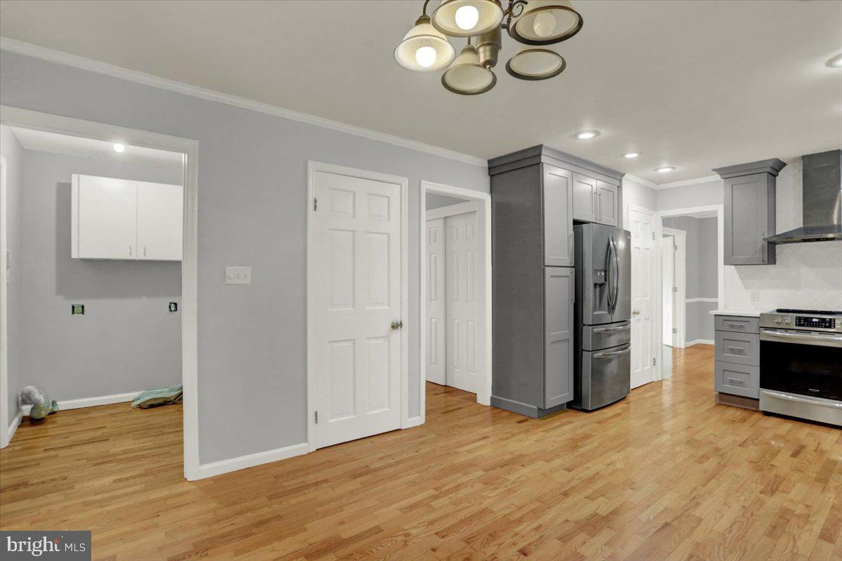 214 Burrell Blvd Property Photo 20