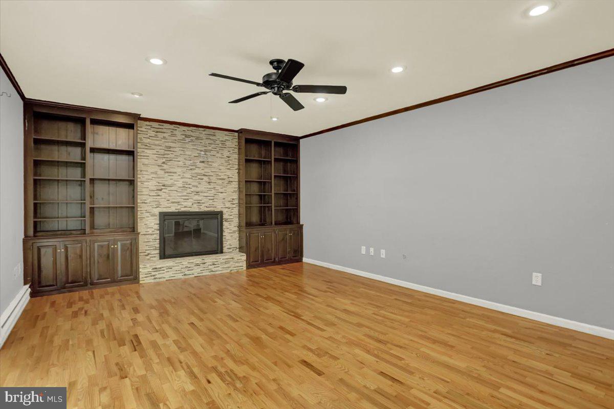 214 Burrell Blvd Property Photo 24