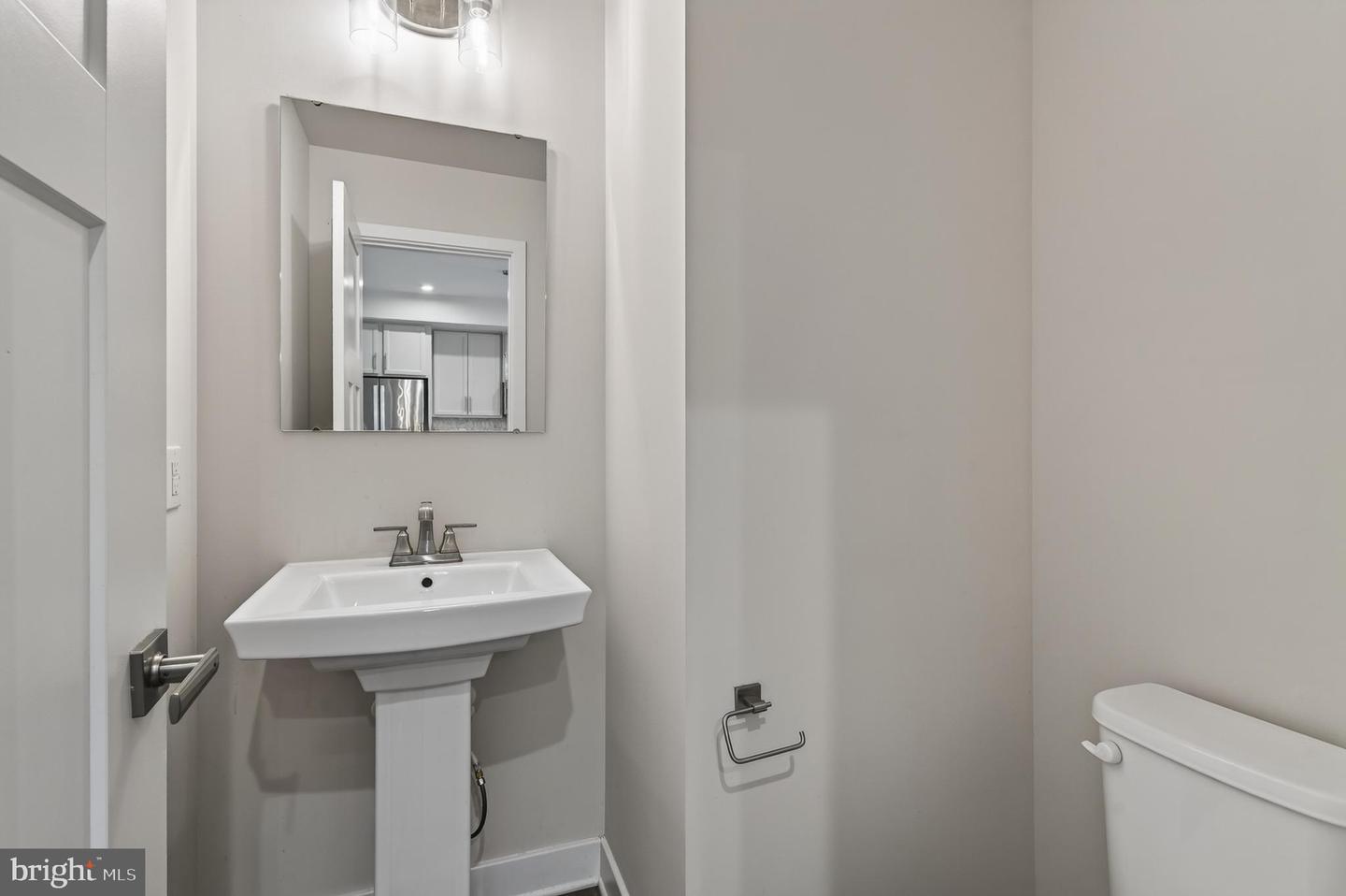 1047 Watson Ct Property Photo 18