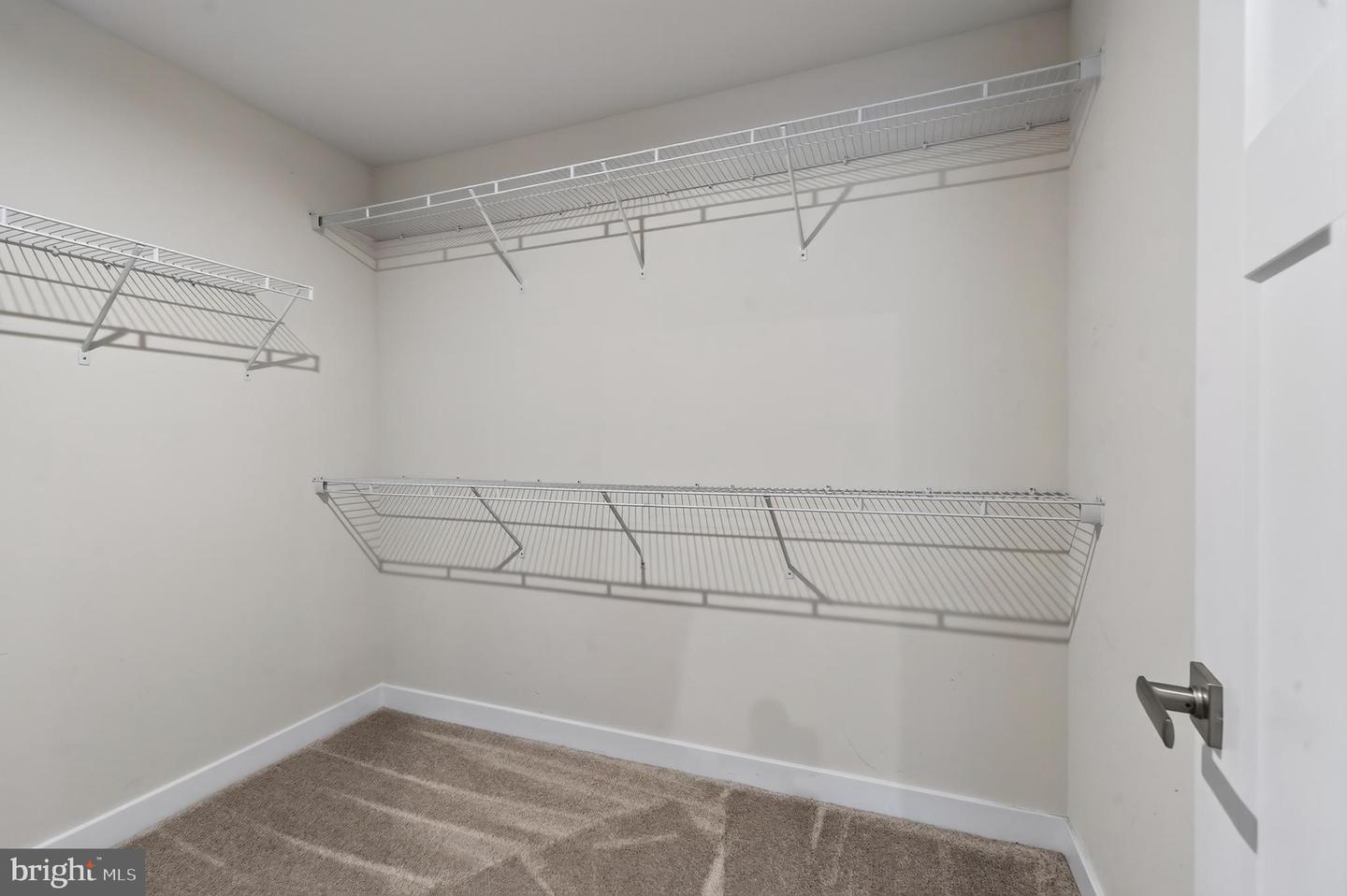 1047 Watson Ct Property Photo 28