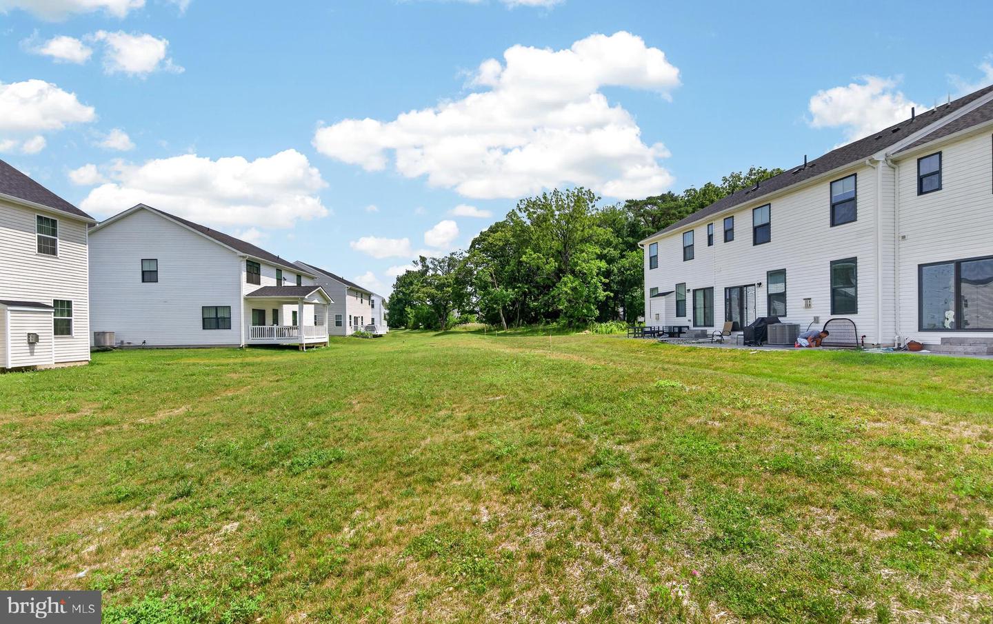 1047 Watson Ct Property Photo 49