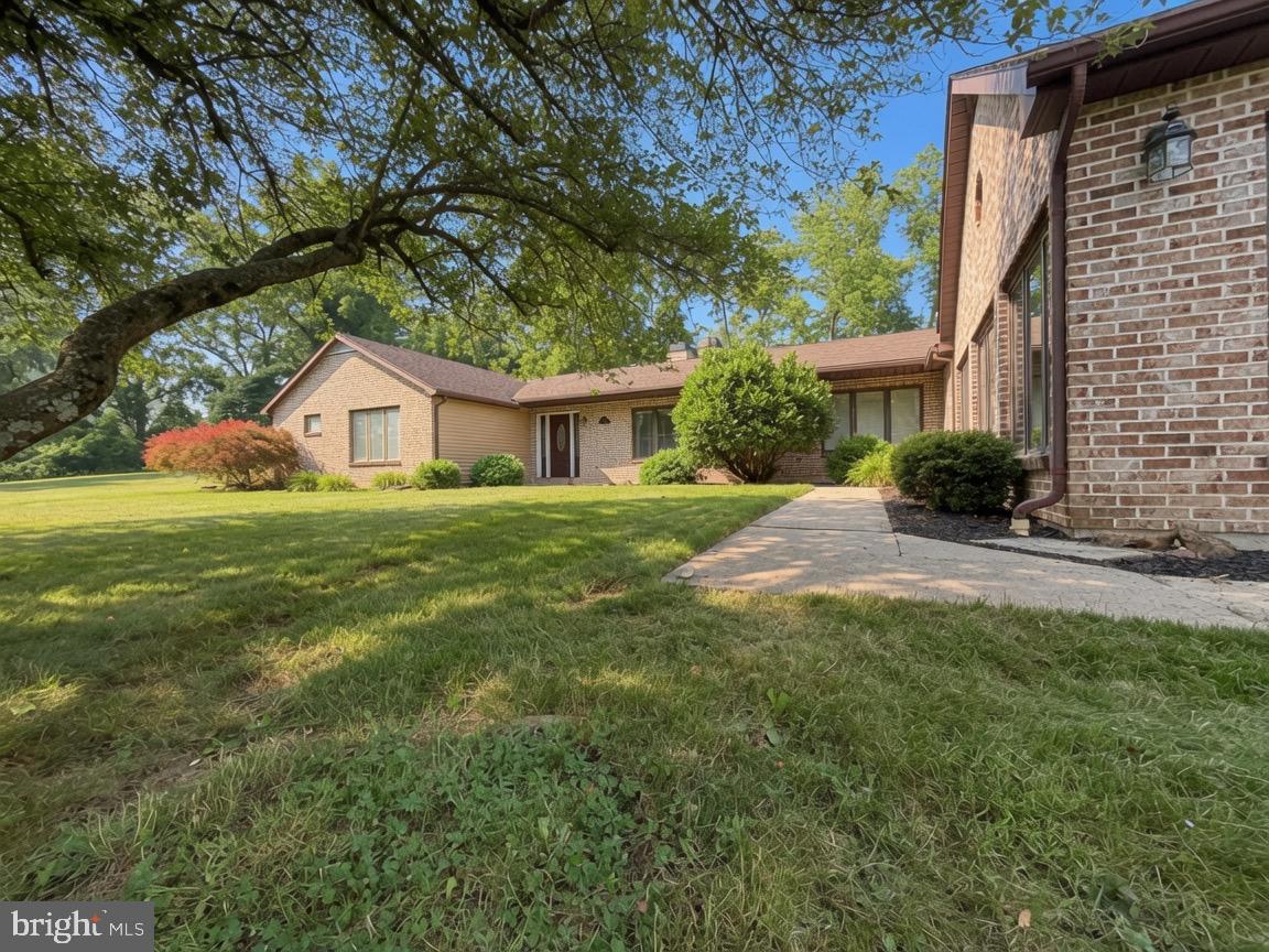 5770 Sun Valley Run Property Photo 1