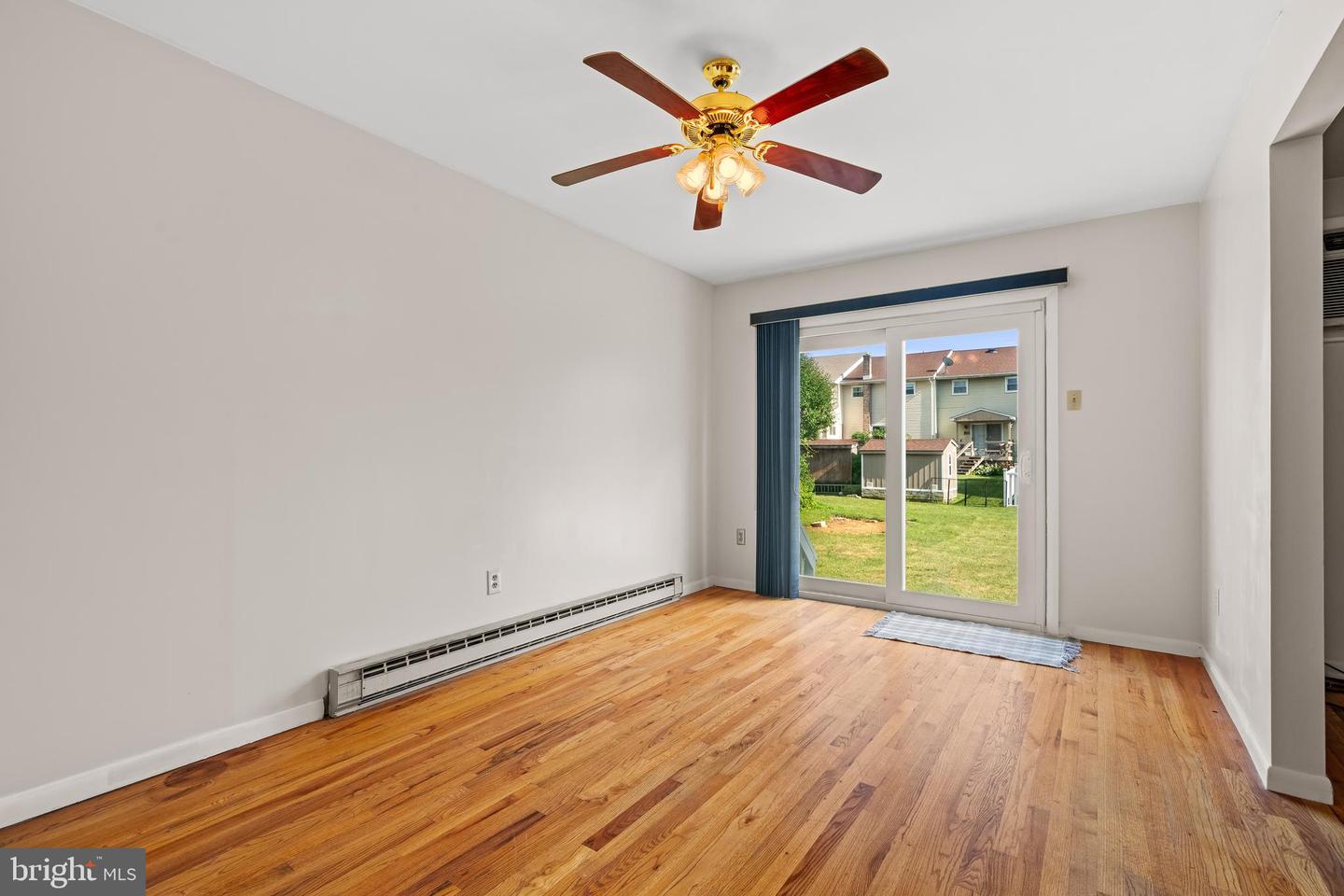 52 Willow St Property Photo 14