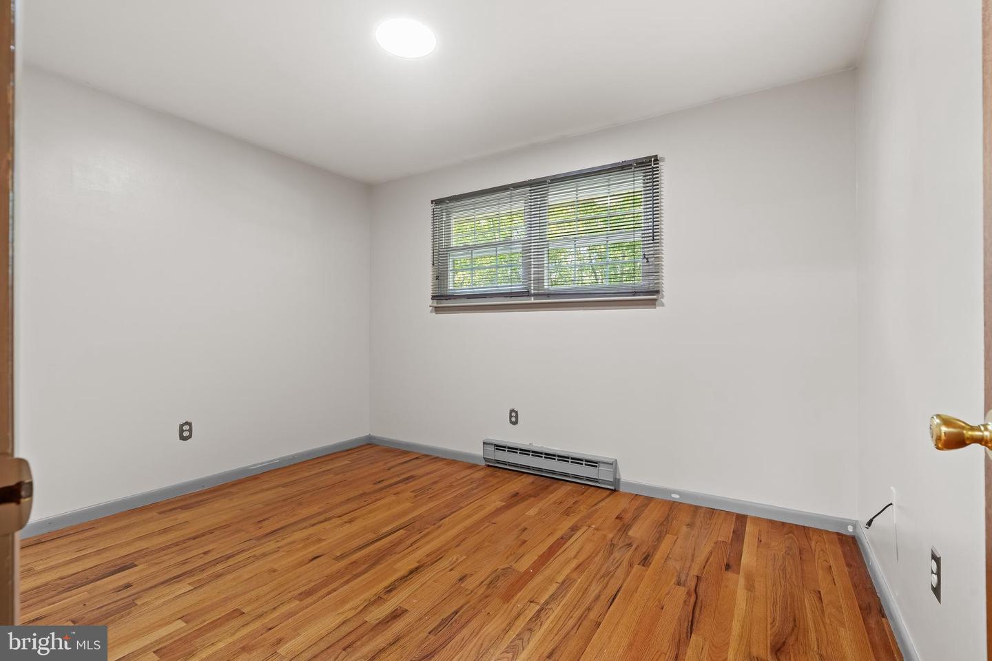 52 Willow St Property Photo 24