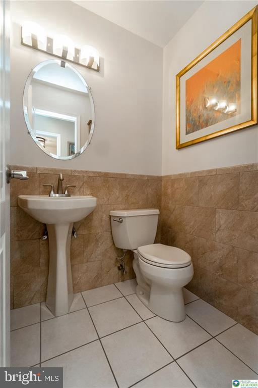 2165 Beechwood St Property Photo 14