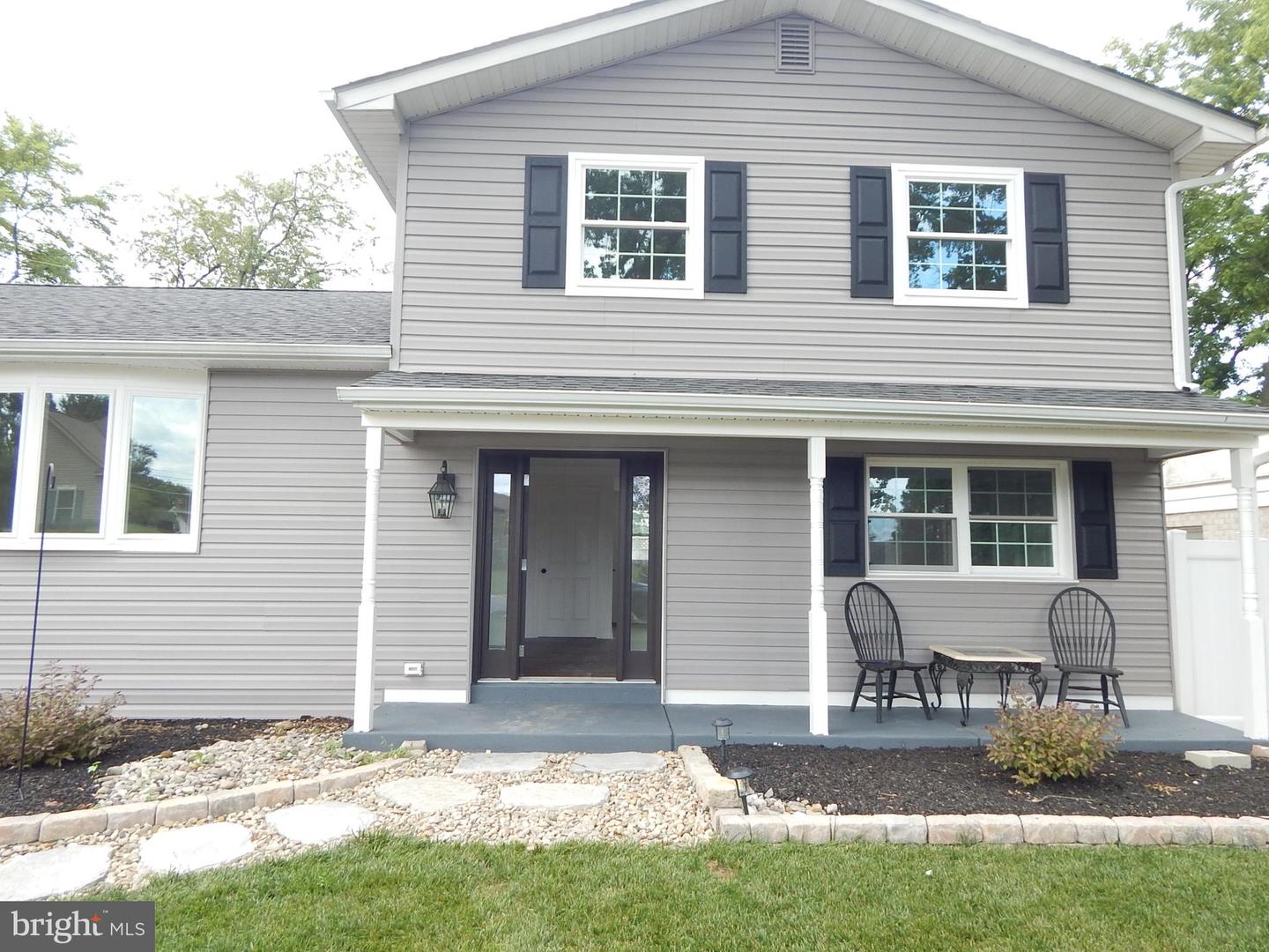 5833 Hill Dr Property Photo 6