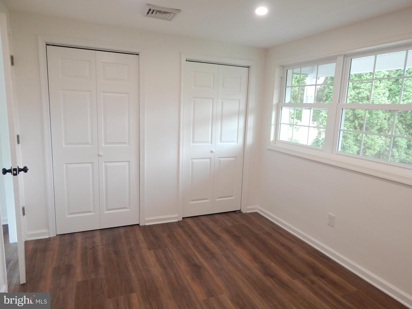 5833 Hill Dr Property Photo 11