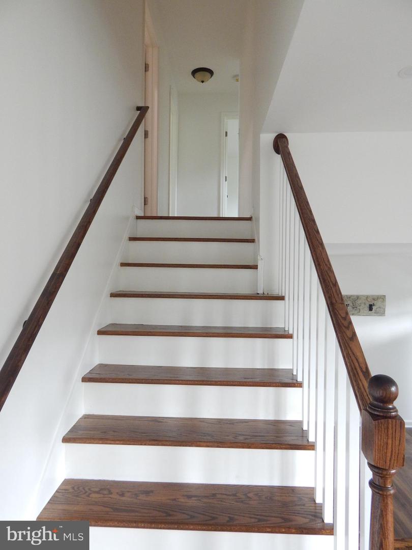 5833 Hill Dr Property Photo 24