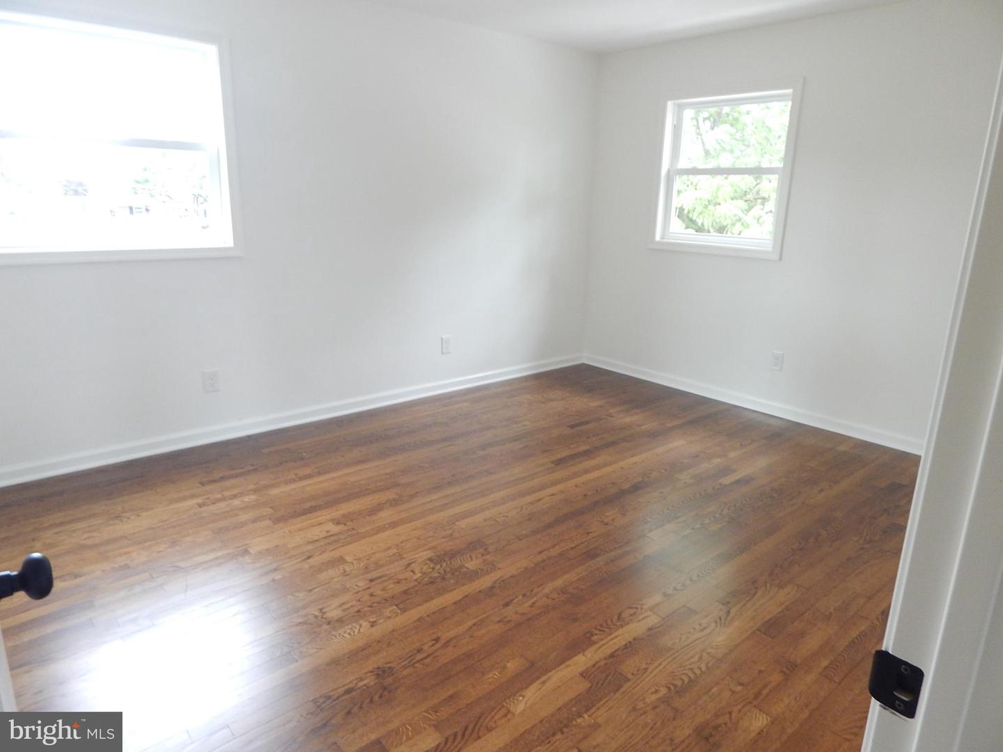 5833 Hill Dr Property Photo 27