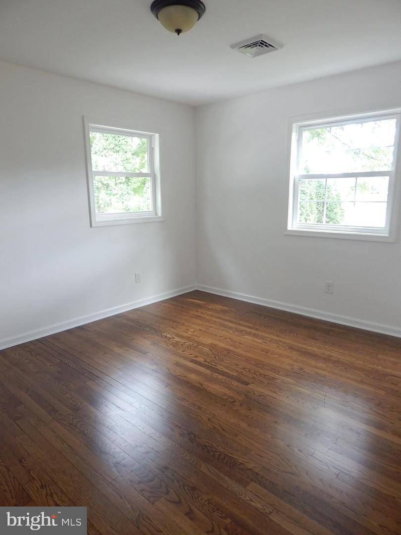 5833 Hill Dr Property Photo 29