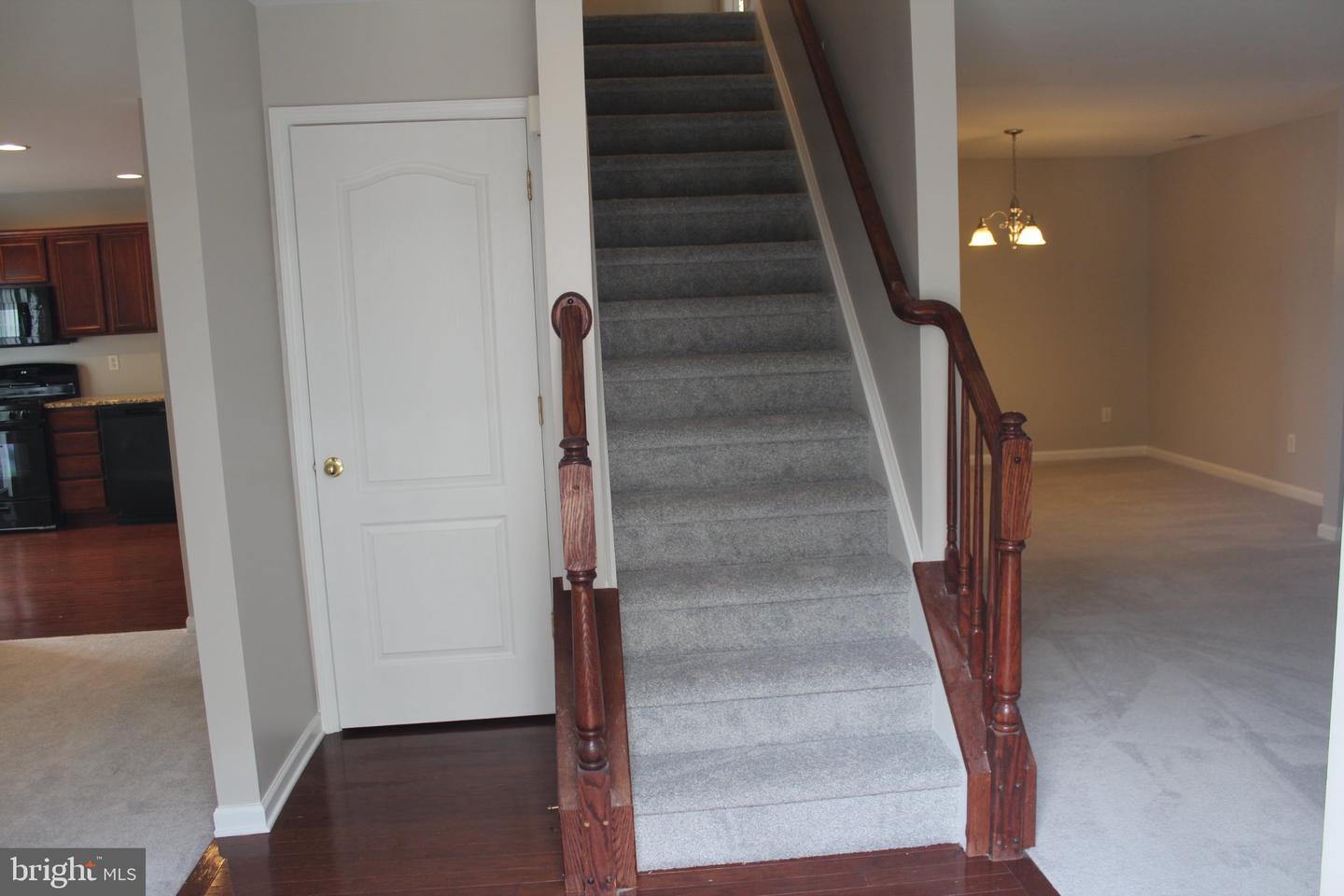 5952 Saratoga Ln Property Photo 4