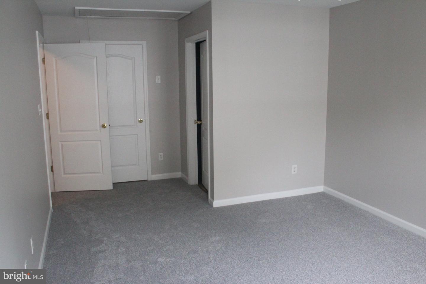 5952 Saratoga Ln Property Photo 17