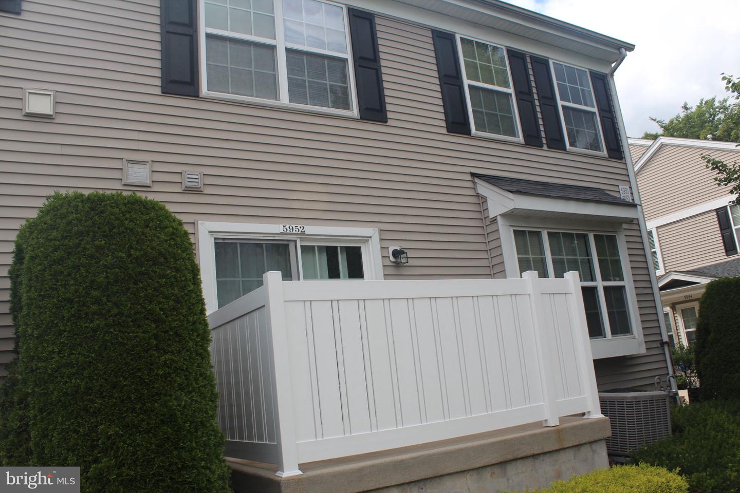 5952 Saratoga Ln Property Photo 28