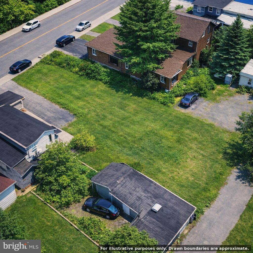 821 Cherokee St Property Photo 3