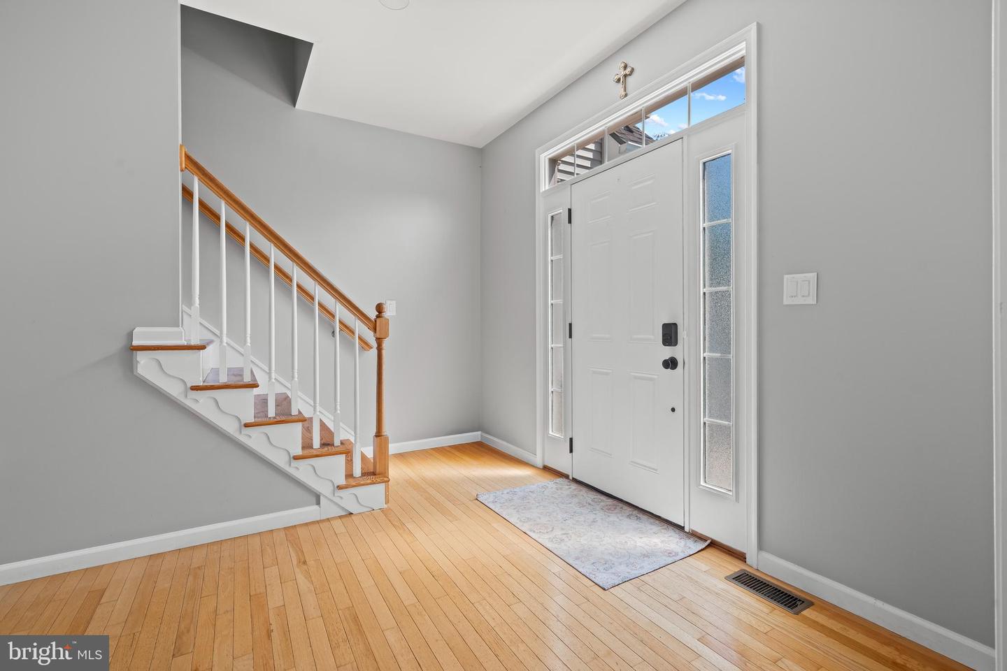 2305 Aberdeen Way Property Photo 8