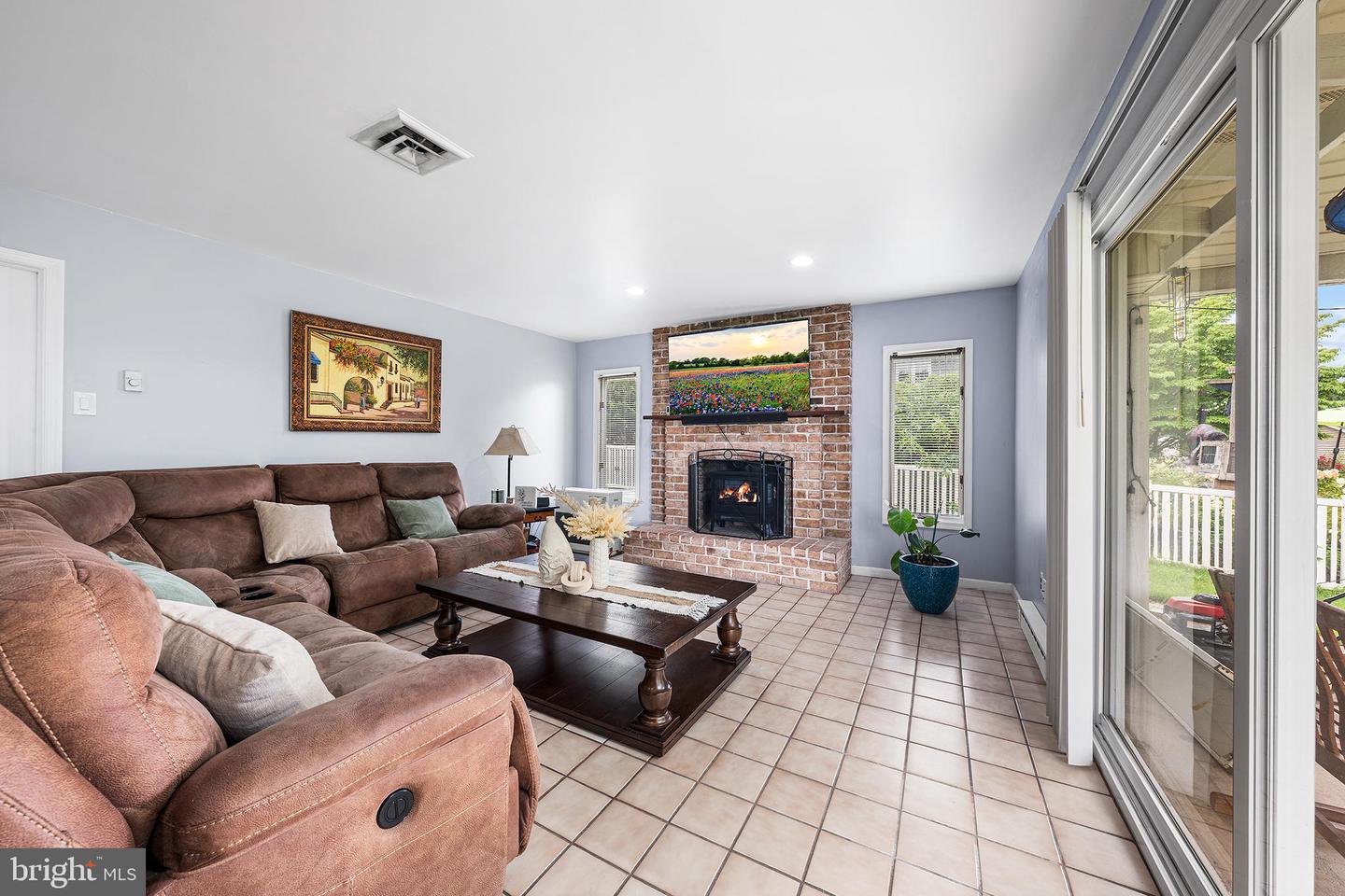 1804 Elmhurst Dr Property Photo 16