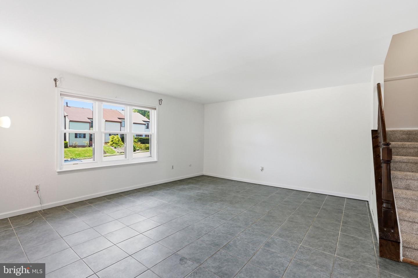 1701 Saratoga Ct Property Photo 8
