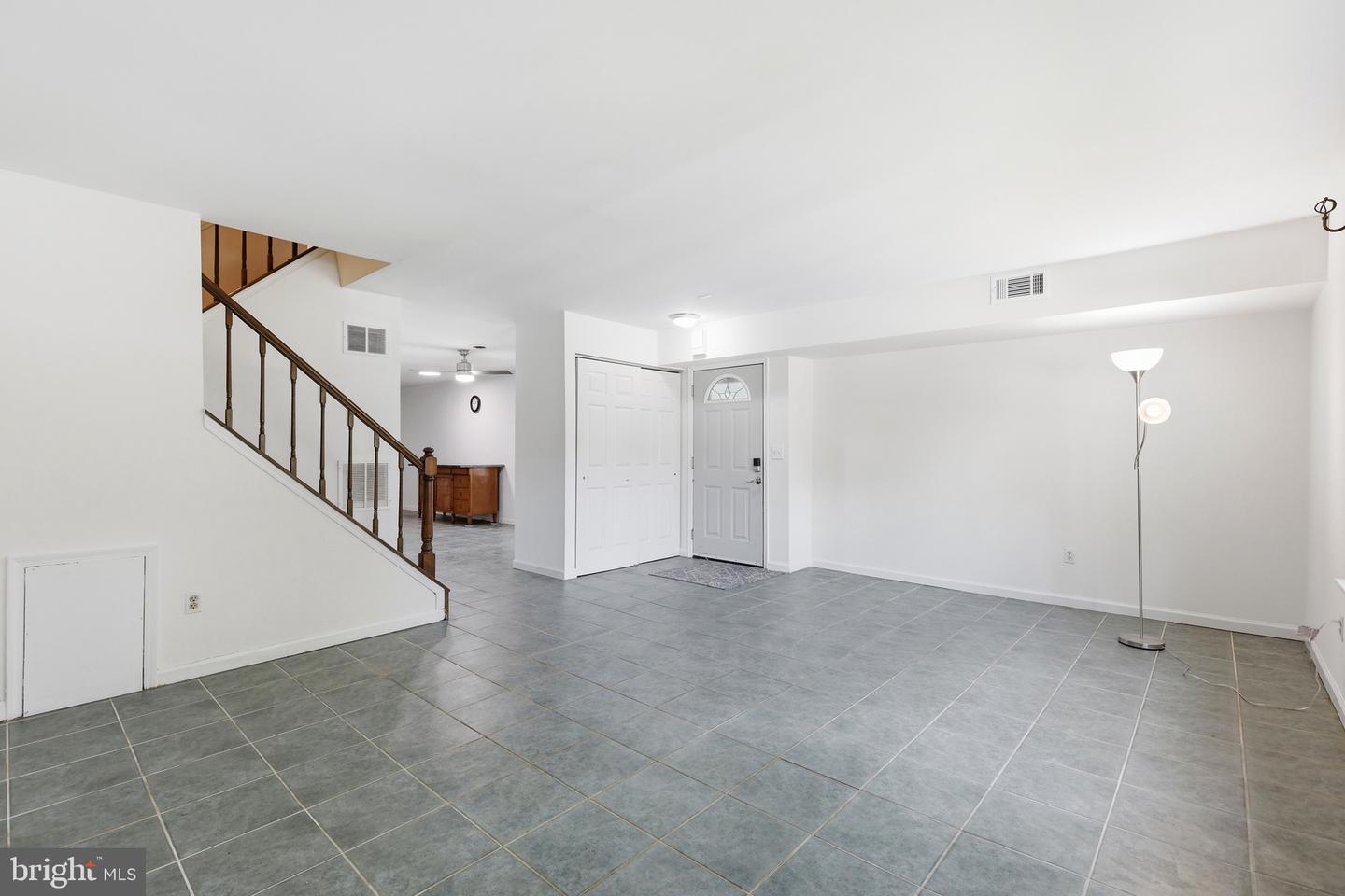 1701 Saratoga Ct Property Photo 9