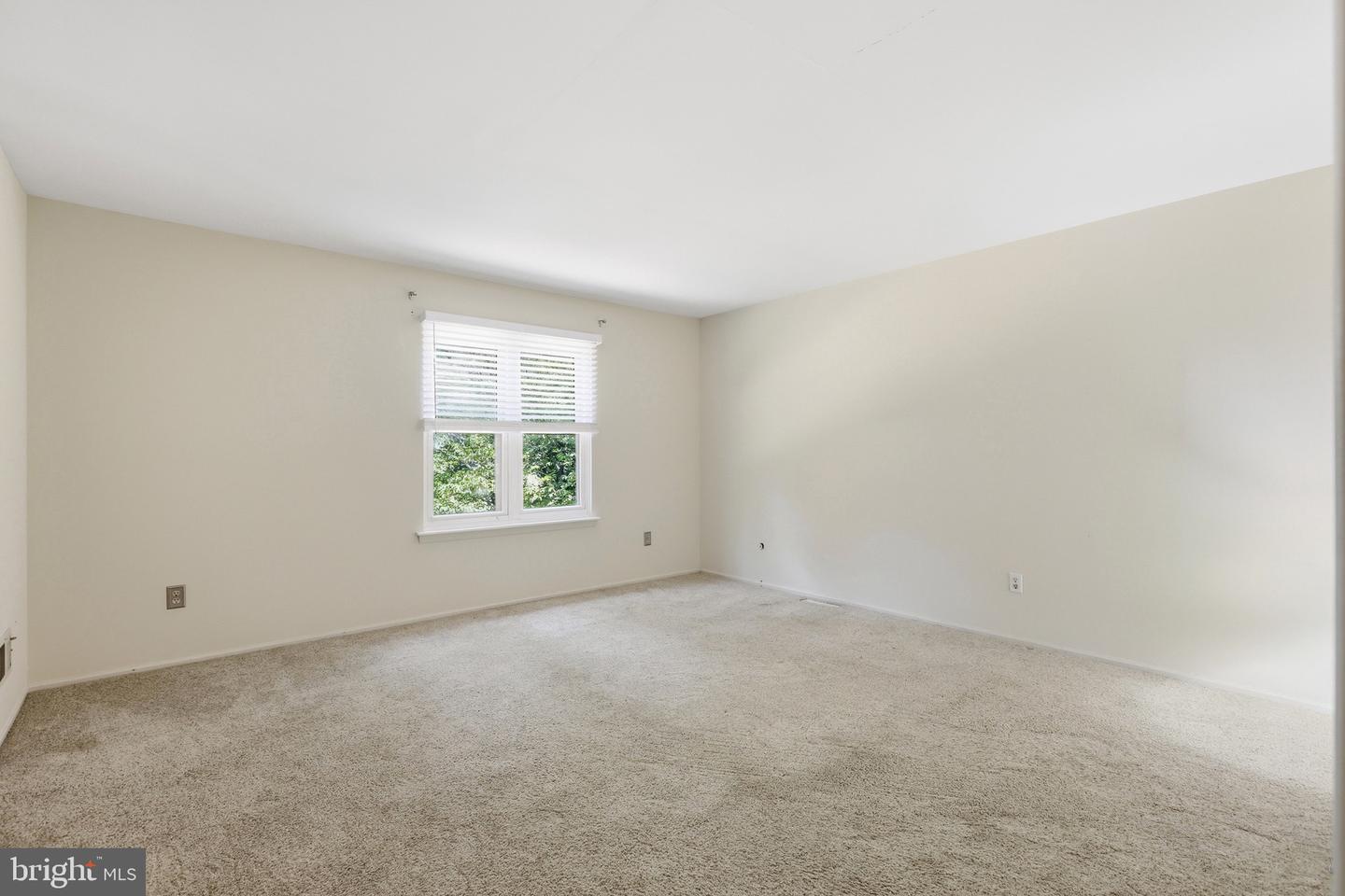 1701 Saratoga Ct Property Photo 24