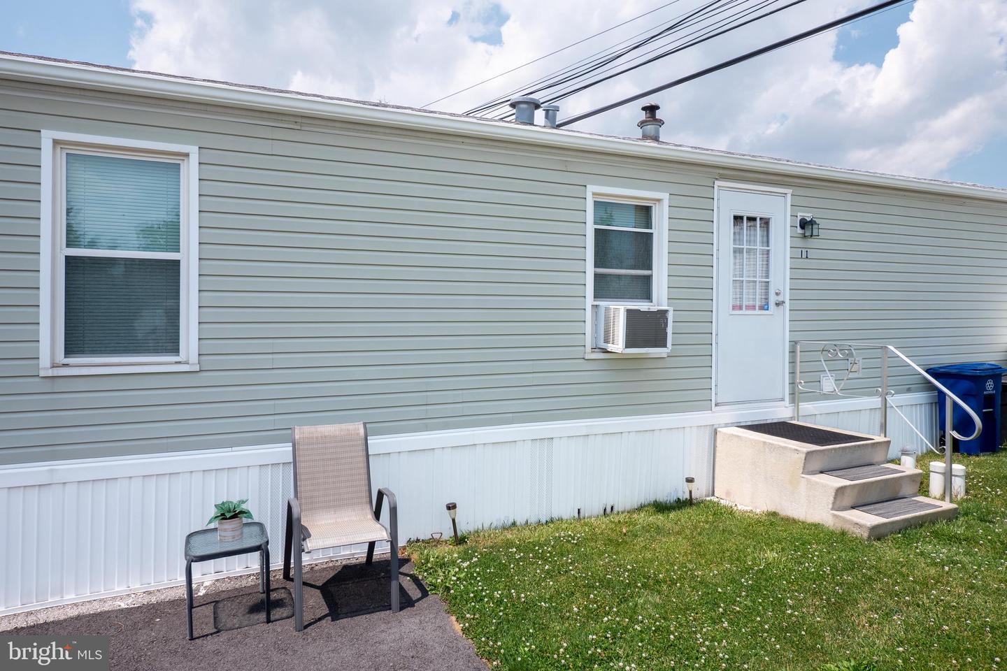 1190 Grange Rd #i-1 Property Photo 4