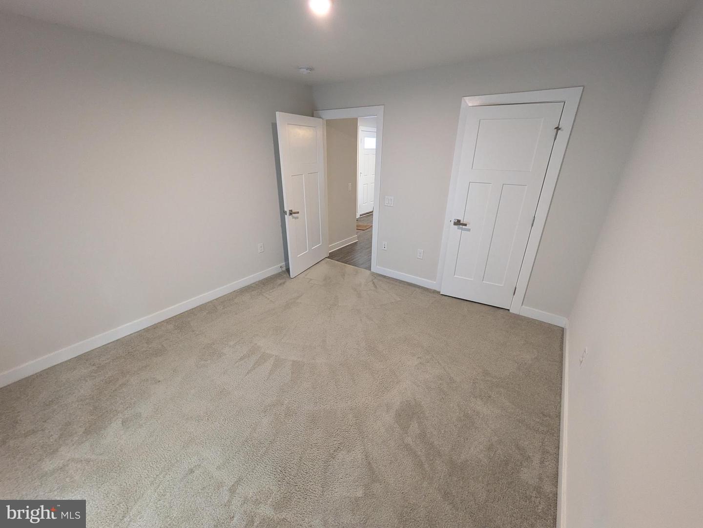 4220 Cypress Ln Property Photo 8