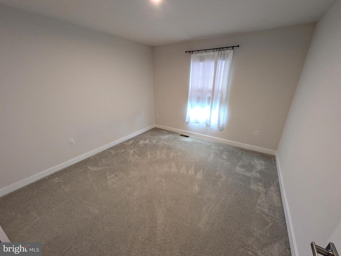 4220 Cypress Ln Property Photo 9