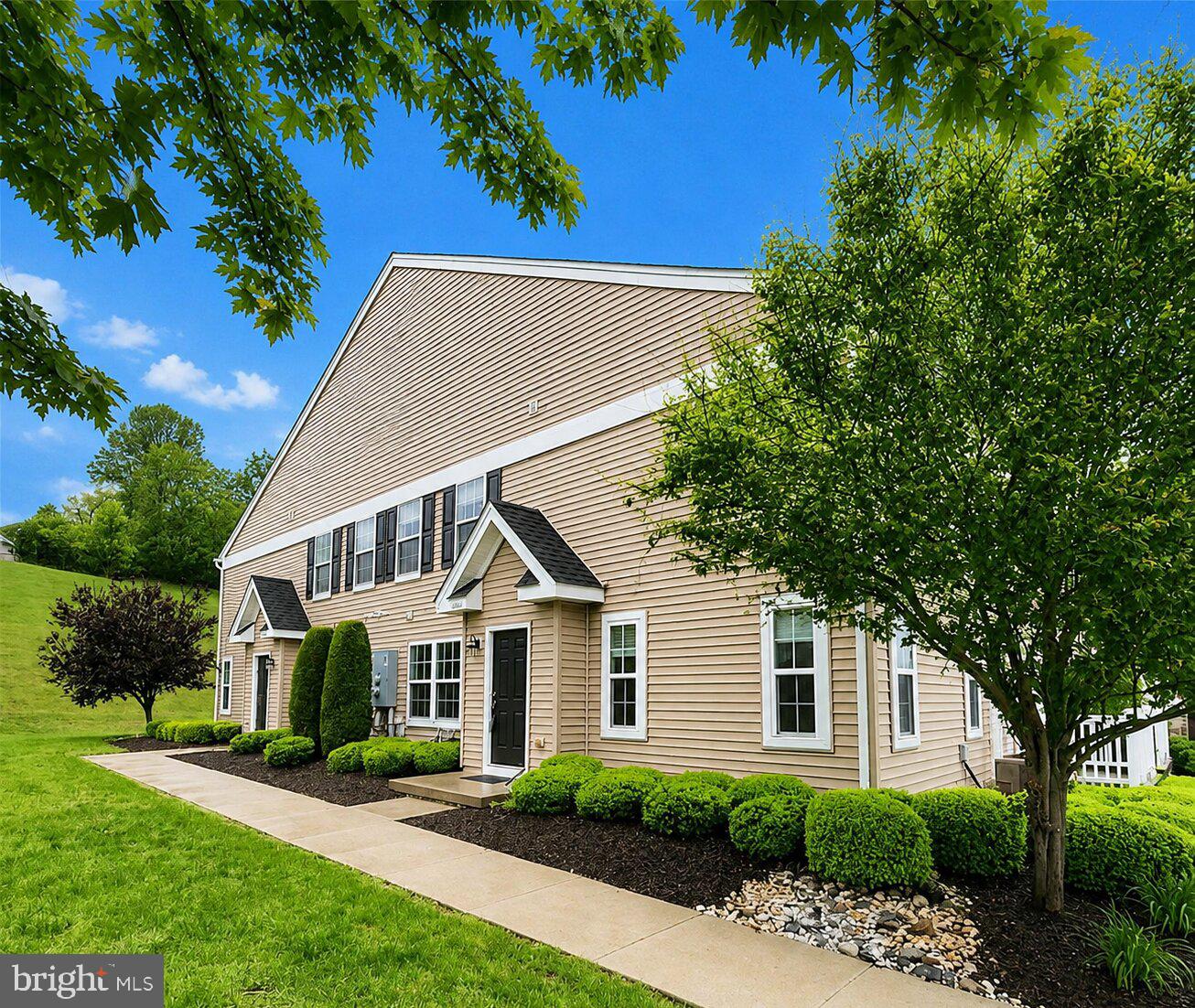 5960 Valley Forge Dr Property Photo 1